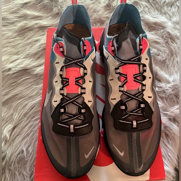 New Men’s Nike React Element 87